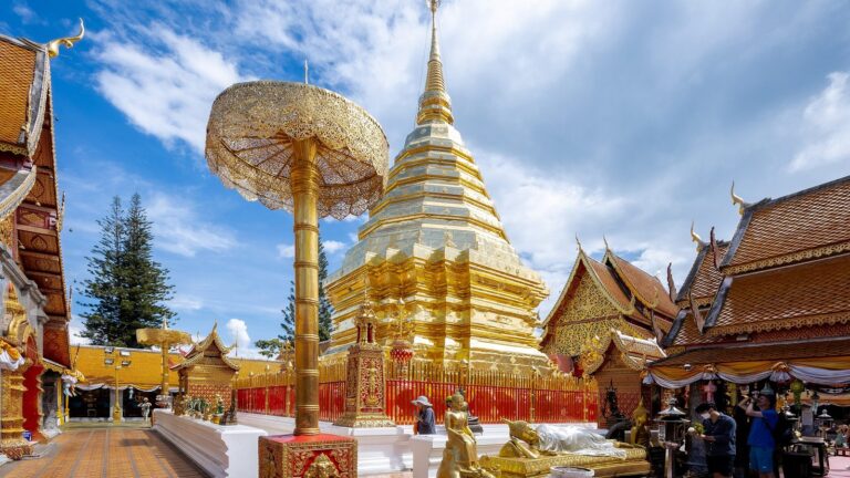 Golden chedi of Wat Phra That Doi Suthep temple in Chiang Mai, Thailand