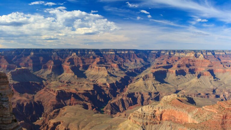 Panoramic view over the Grand Canyon in Arizona, USA
